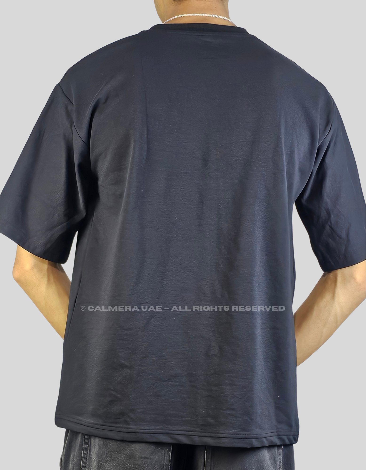 Calmera Essential Oversized Tee – Pitch Black