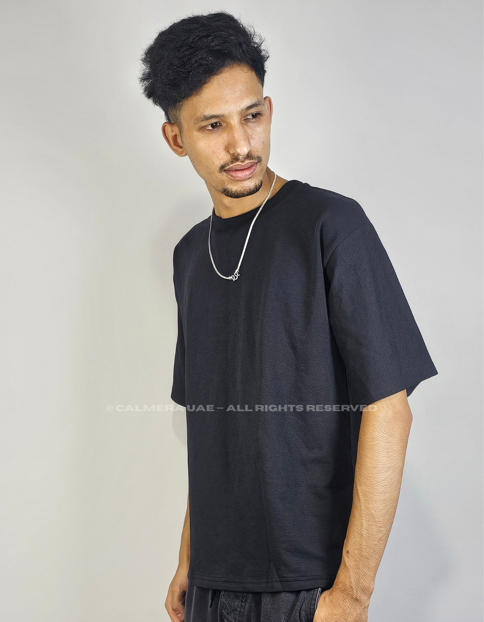 Calmera Essential Oversized Tee – Pitch Black